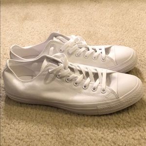 Converse Chuck Taylor Monochrome Low Top Shoe